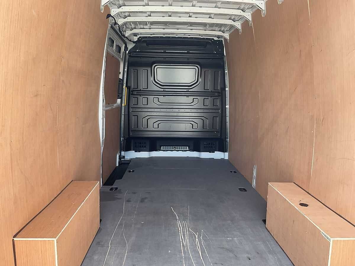 Volkswagen Crafter Panel Van 2.0 Tdi Cr35 Commerce Plus Panel Van 5dr Diesel Manual Fwd Lwb High Roof Euro 6