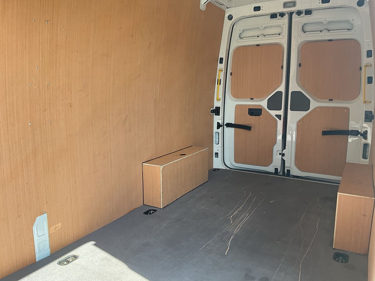 Volkswagen Crafter Panel Van 2.0 Tdi Cr35 Commerce Plus Panel Van 5dr Diesel Manual Fwd Lwb High Roof Euro 6