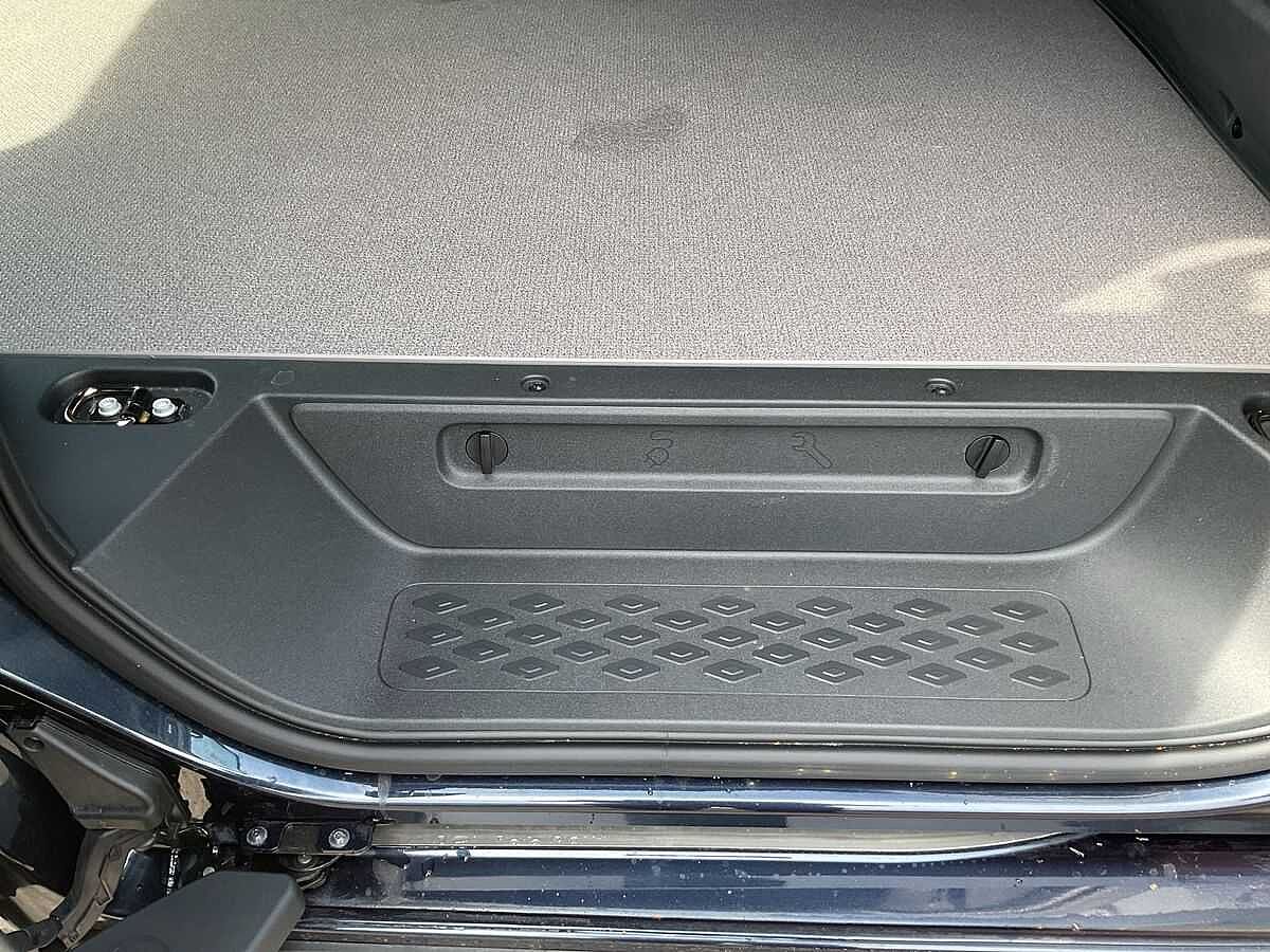 Volkswagen Id. Buzz Cargo Pro 77kwh Commerce Plus Panel Van 5dr Electric Auto (204 Ps)