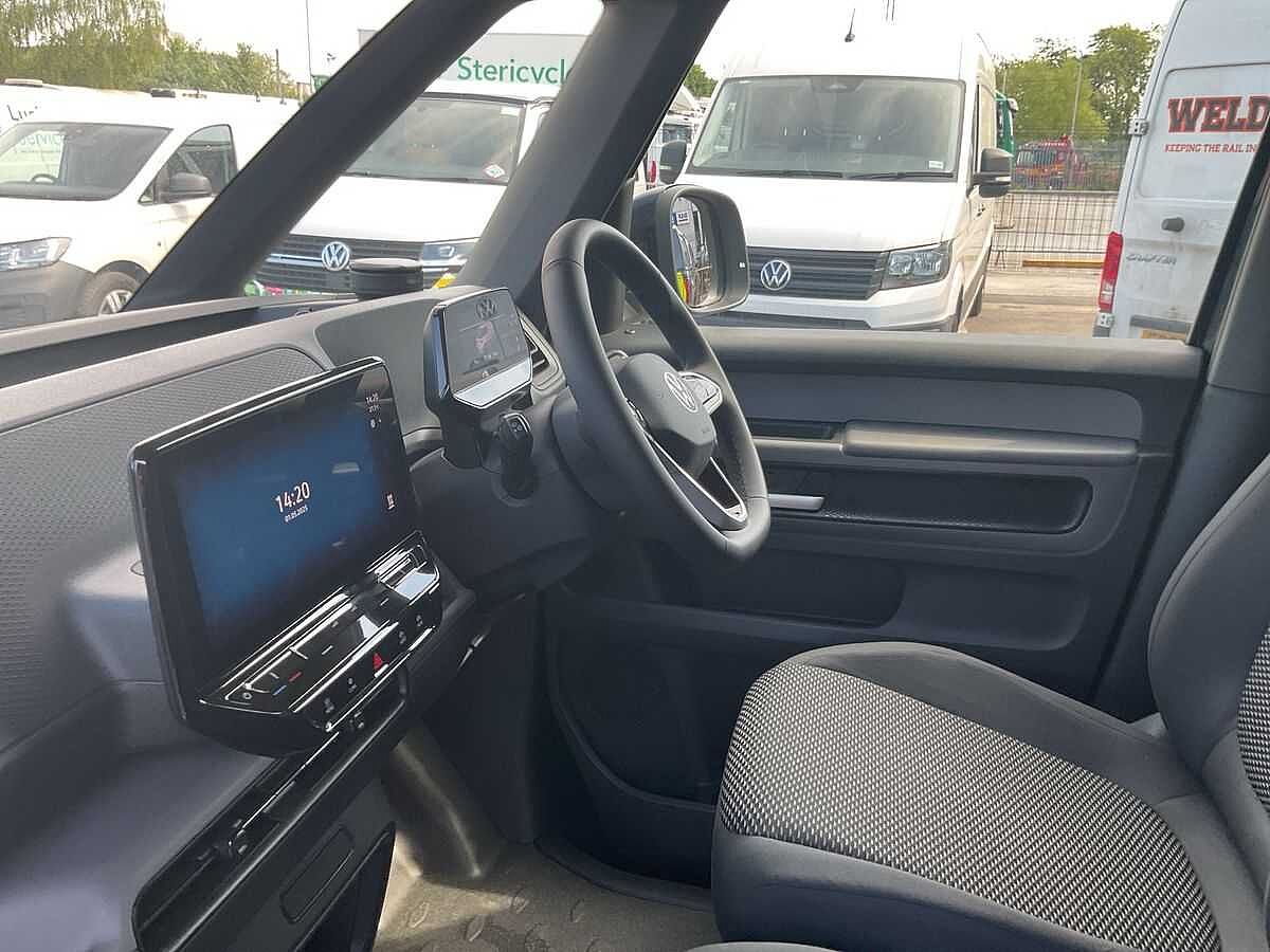 Volkswagen Id. Buzz Cargo Pro 77kwh Commerce Plus Panel Van 5dr Electric Auto (204 Ps)